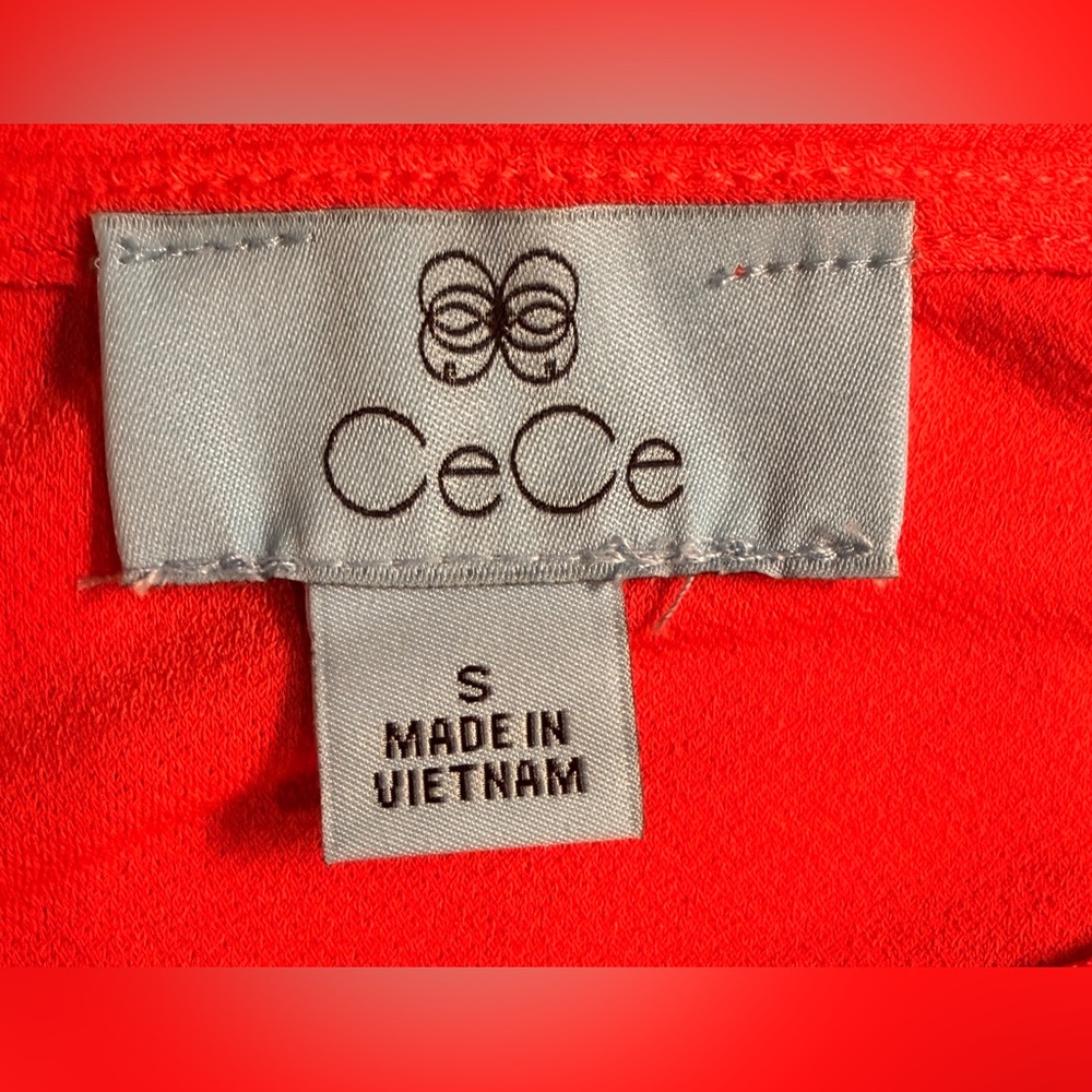 CeCe Red Puff Sleeve Tee with White Floral Embroidery - Picture 3 of 3